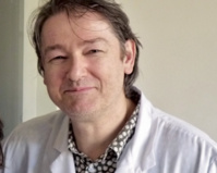 Docteur Jacques Grill, responsable de la recherche sur les tumeurs cérébrales des enfants :  “Mieux voir le visage de l'ennemi pour mieux le combattre” Docteur Jacques Grill, responsable de la recherche sur les tumeurs cérébrales des enfants :  “Mieux voir le visage de l'ennemi pour mieux le combattre”