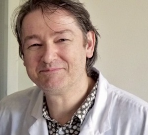 Docteur Jacques Grill, responsable de la recherche sur les tumeurs cérébrales des enfants :  “Mieux voir le visage de l'ennemi pour mieux le combattre” Docteur Jacques Grill, responsable de la recherche sur les tumeurs cérébrales des enfants :  “Mieux voir le visage de l'ennemi pour mieux le combattre”